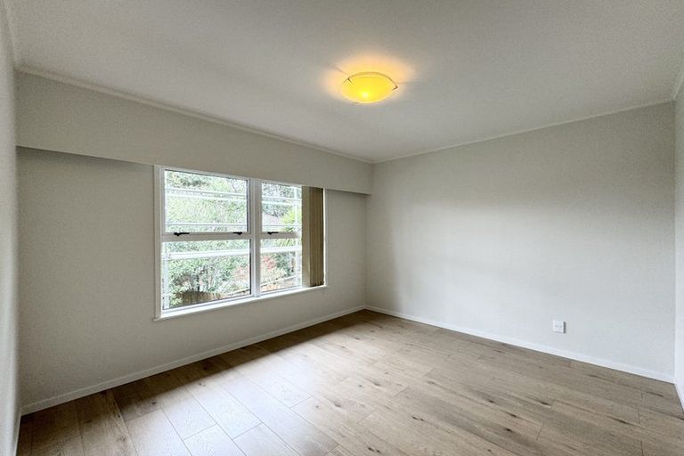 Photo of property in 1/97 Archers Road, Hillcrest, Auckland, 0629