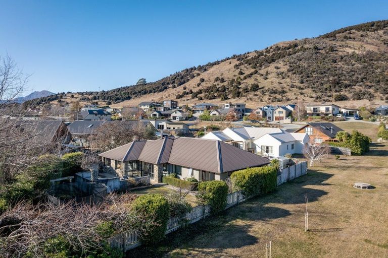 Photo of property in 48 Rob Roy Lane, Wanaka, 9305