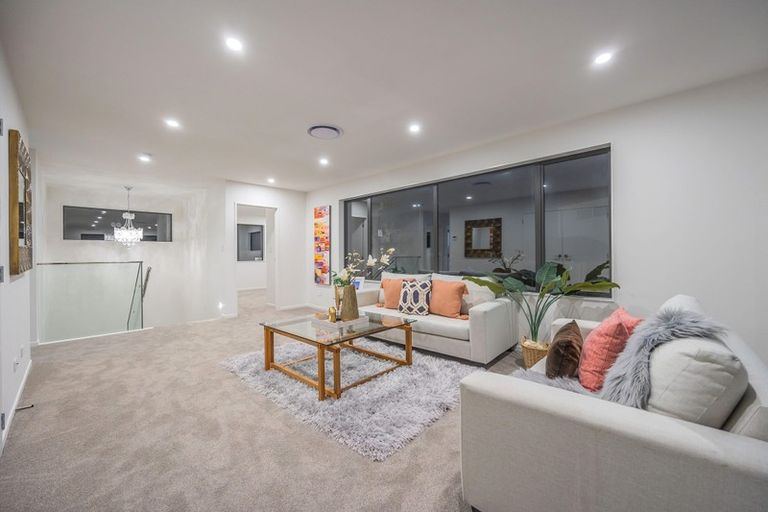 Photo of property in 5 Paitry Place, Swanson, Auckland, 0614