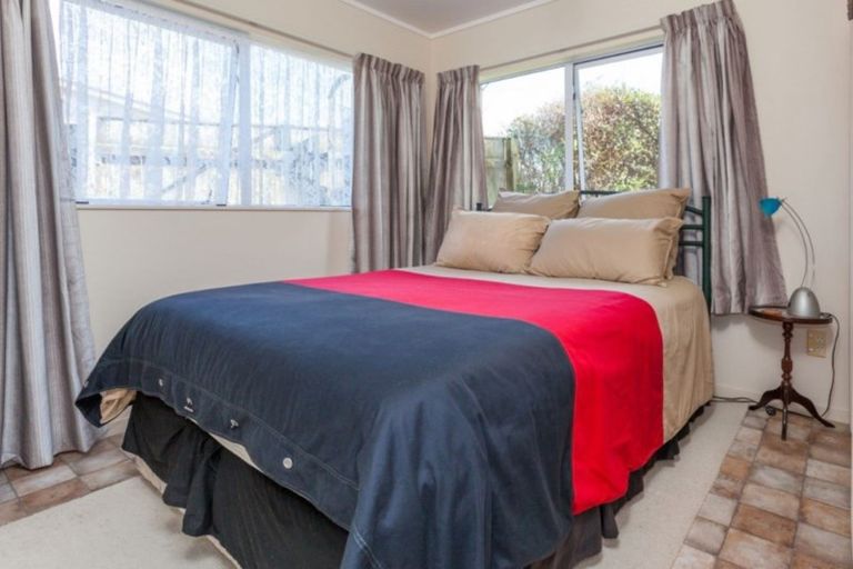 Photo of property in 127 Bruce Wallace Place, Whangamata, 3620