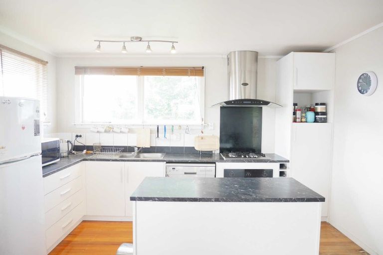 Photo of property in 14 West-watson Avenue, Hillmorton, Christchurch, 8025