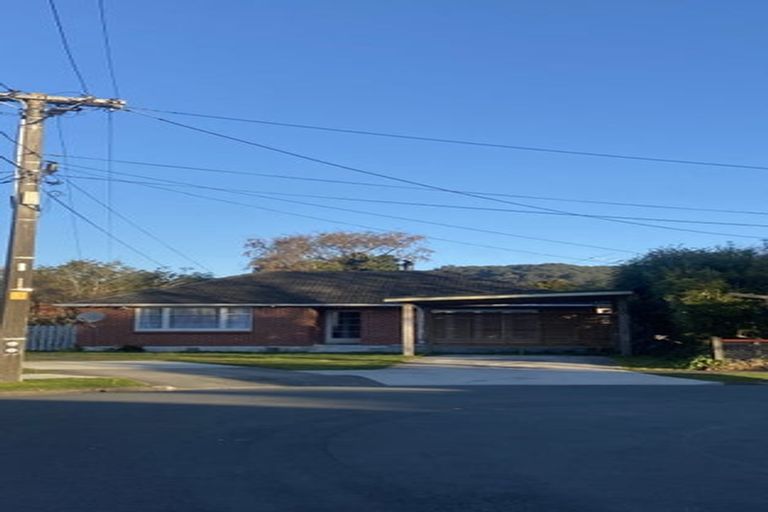 Photo of property in 10 Huia Grove, Elderslea, Upper Hutt, 5018