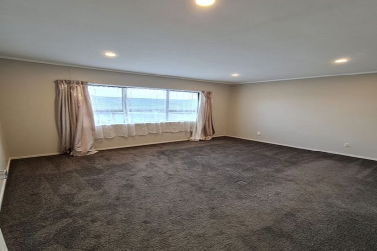 Photo of property in 1/53 Priestley Drive, Bucklands Beach, Auckland, 2014