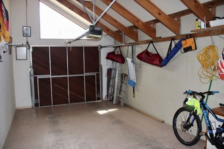 Photo of property in 2 Campbell Street, Whitianga, 3510