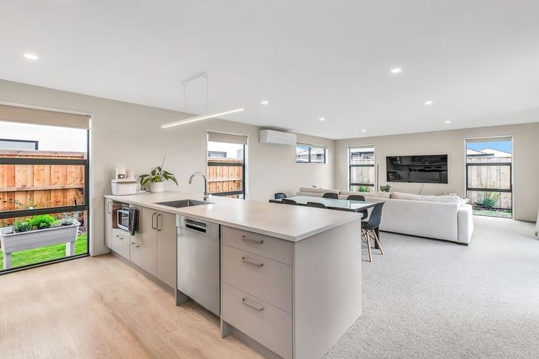 Photo of property in 9 Coney Place, Rolleston, 7614