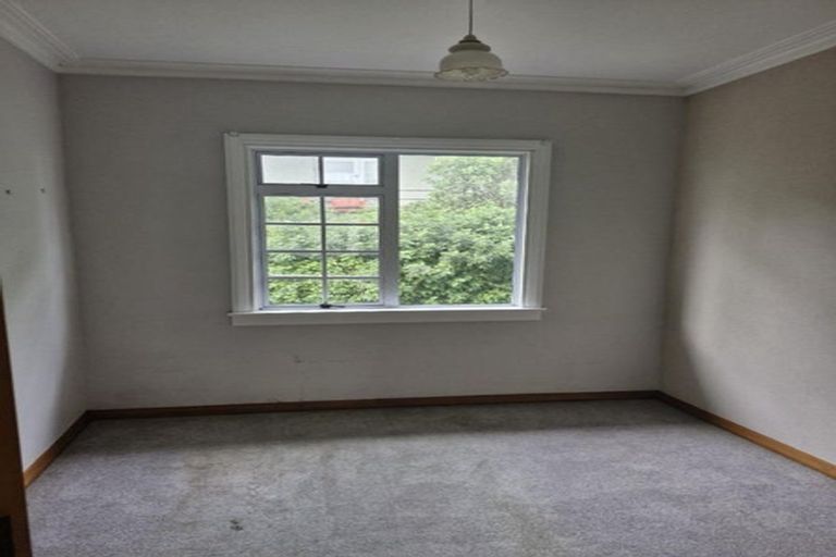 Photo of property in 7 Wilton Street, Westown, New Plymouth, 4310