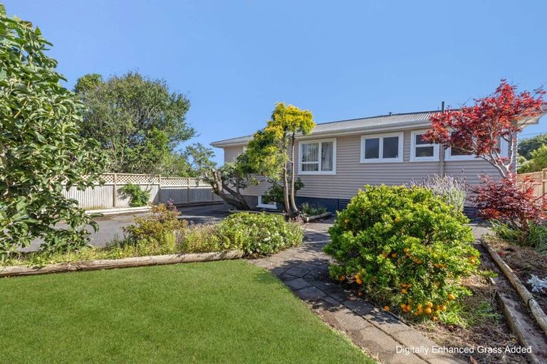 Photo of property in 4 Sardinha Place, Marfell, New Plymouth, 4310