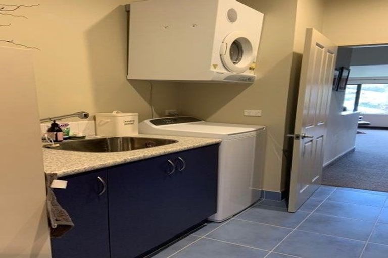 Photo of property in 74 Bills Way, Wanaka, 9305