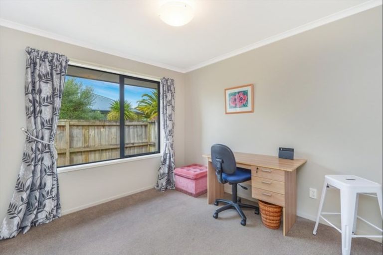 Photo of property in 5 Cranbrook Place, Rototuna North, Hamilton, 3210