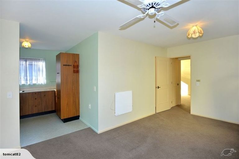 Photo of property in 10/218 Lincoln Road, Addington, Christchurch, 8024