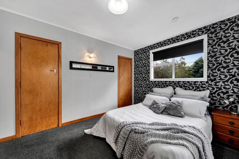 Photo of property in 77 Blake Street, Waitara, 4320