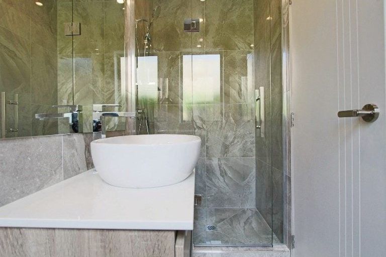 Photo of property in 25c Arrowsmith Drive, Flat Bush, Auckland, 2019