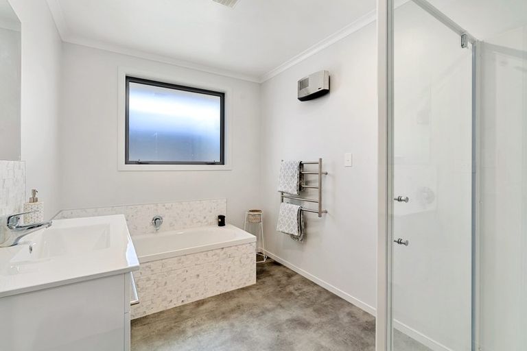 Photo of property in 3 Magnetic Place, Cromwell, 9310