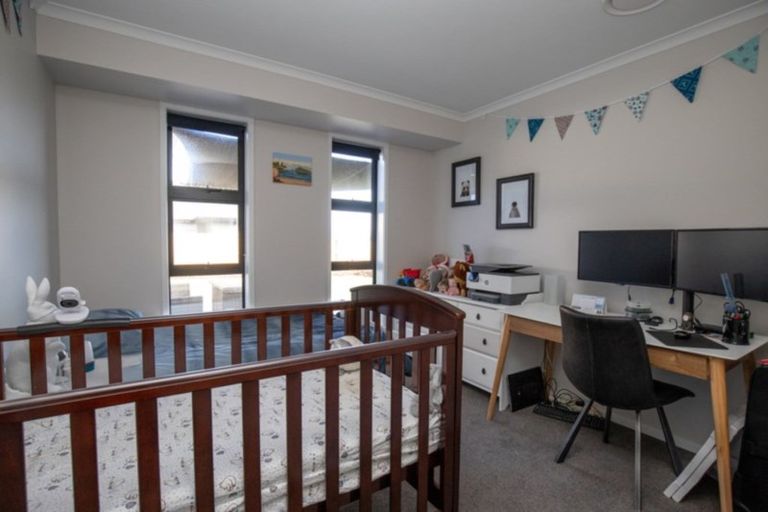 Photo of property in 12 Costello Drive, Ngatea, 3503