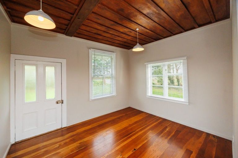 Photo of property in 916 Tennent Drive, Linton, Palmerston North, 4472