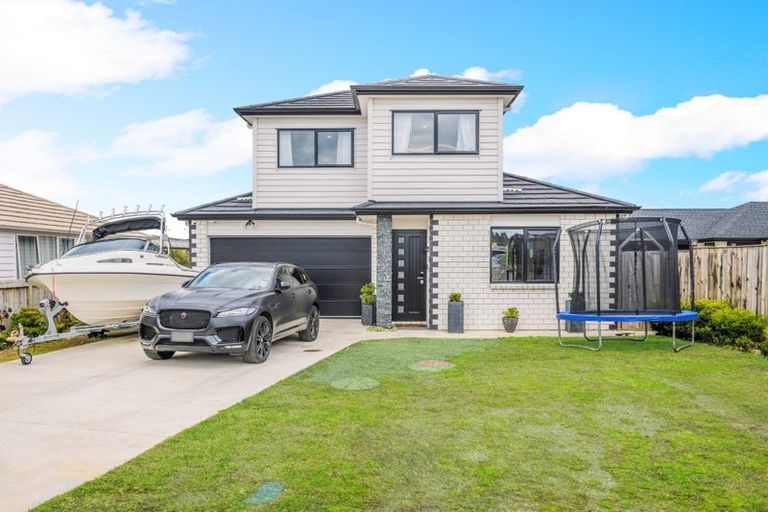 Photo of property in 29 Black Beech Crescent, Takanini, 2110