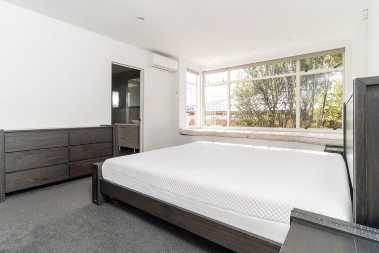 Photo of property in 1/2 Ocean View Road, Milford, Auckland, 0620