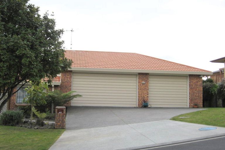 Photo of property in 1 Rochester Place, Bethlehem, Tauranga, 3110