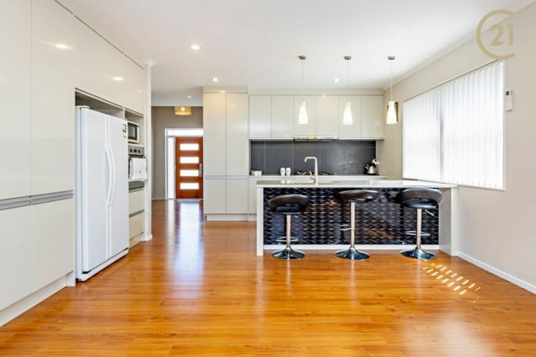 Photo of property in 9 Hihi Avenue, Takanini, 2112