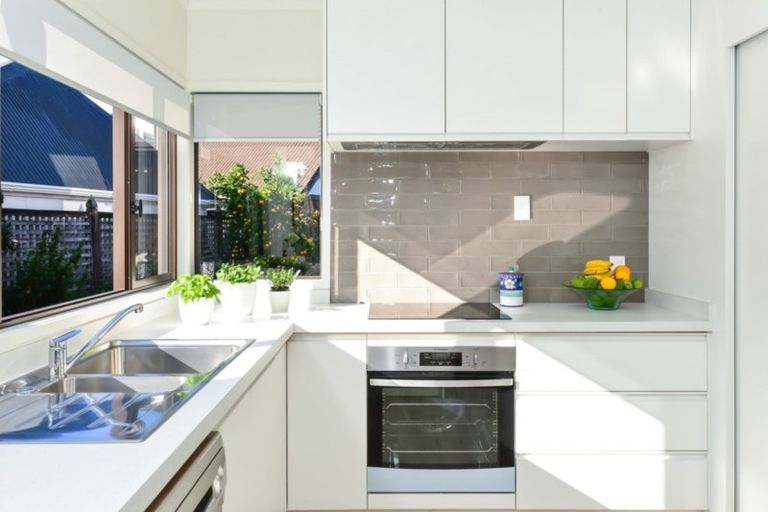 Photo of property in 7b Arcus Street, St Andrews, Hamilton, 3200