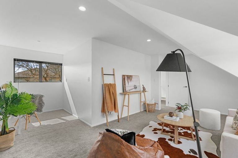 Photo of property in 15 Parkham Drive, Burnside, Christchurch, 8053