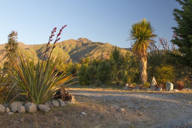 Photo of property in 33 Lichen Lane, Lake Hawea, Wanaka, 9382