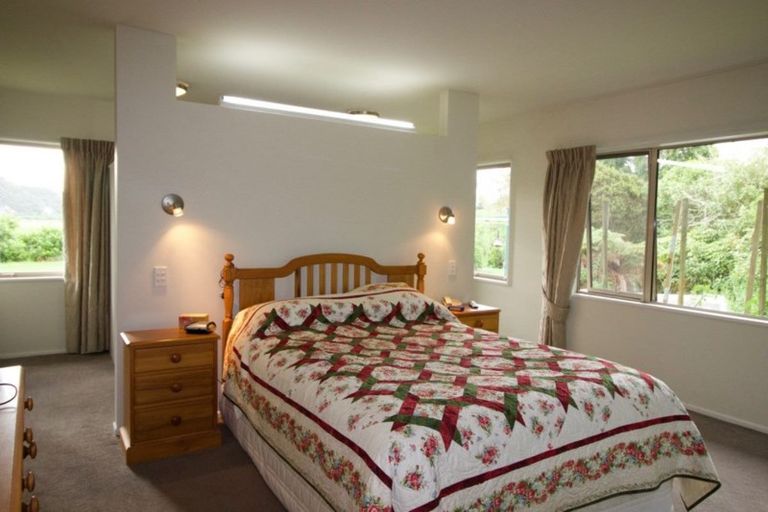 Photo of property in 264 Umere Road, Karamea, 7893