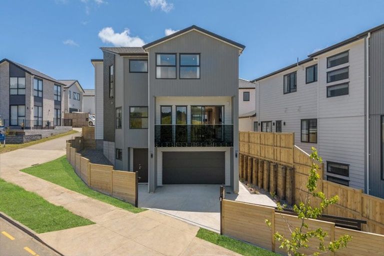 Photo of property in 58 Elevation Street, Flat Bush, Auckland, 2019
