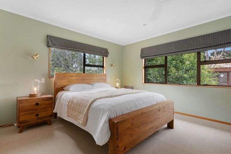Photo of property in 33 Waikite Road, Welcome Bay, Tauranga, 3112