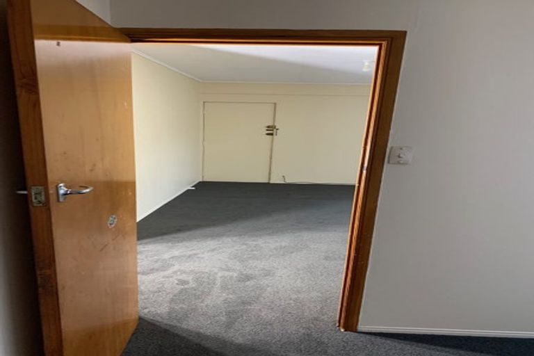 Photo of property in 2/14 Troon Place, Papatoetoe, Auckland, 2025