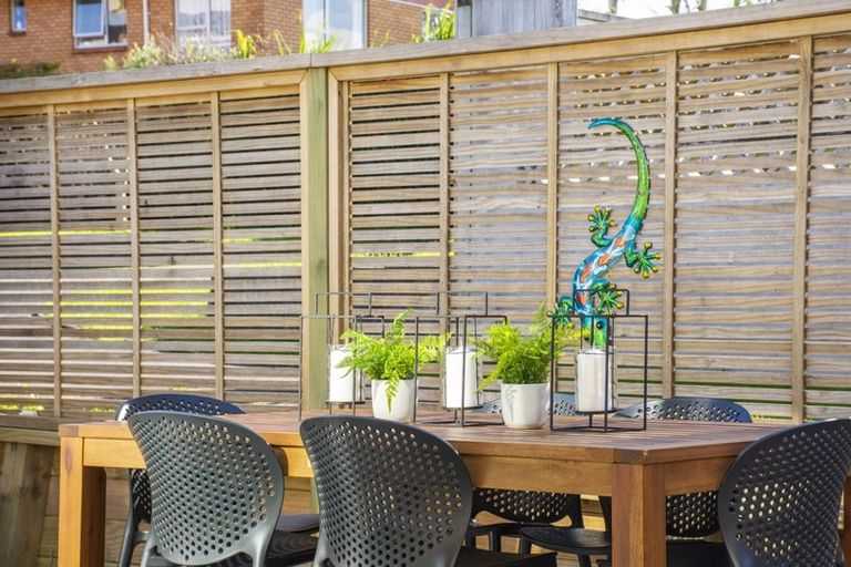 Photo of property in 2a Laing Place, Otumoetai, Tauranga, 3110