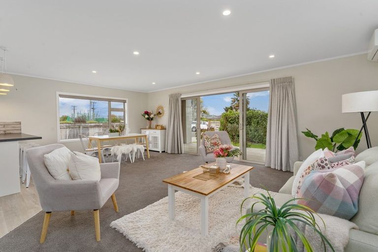 Photo of property in 211 Rangiuru Road, Otaki, 5512