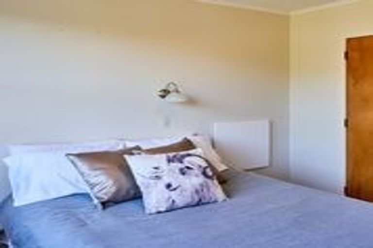 Photo of property in 22 Angell Street, Johnsonville, Wellington, 6037