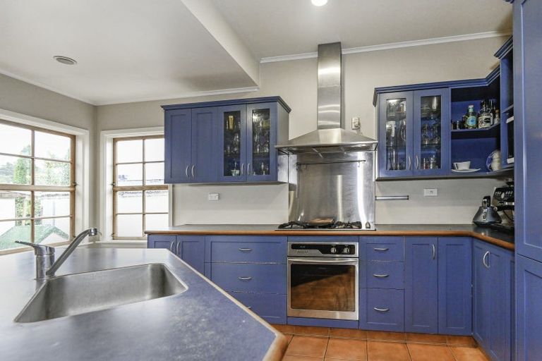 Photo of property in 104 Duchess Crescent, Mayfair, Hastings, 4122