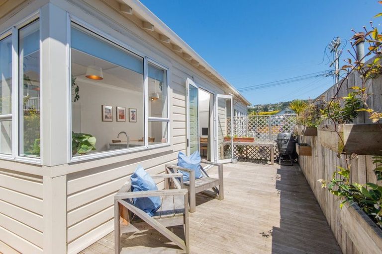 Photo of property in 15 West Avenue, Saint Clair, Dunedin, 9012