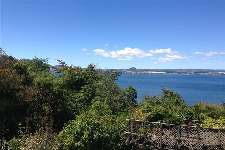 Photo of property in 31 Ewing Grove, Acacia Bay, Taupo, 3330