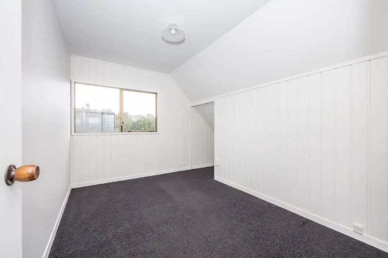 Photo of property in 50 Poaka Avenue, Dinsdale, Hamilton, 3204