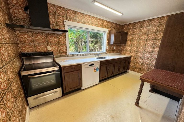 Photo of property in 23a Waiwera Place, Waiwera, Orewa, 0994