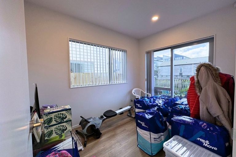 Photo of property in 13 Houhora Street, Westgate, Auckland, 0814