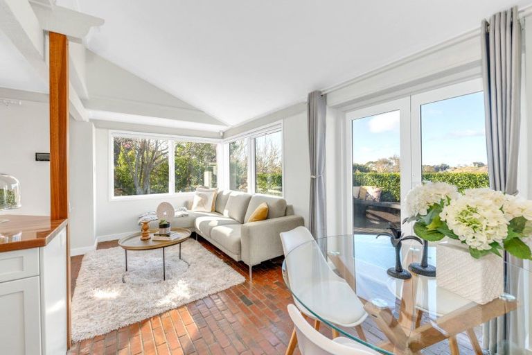 Photo of property in 281 Point View Drive, Shamrock Park, Auckland, 2016