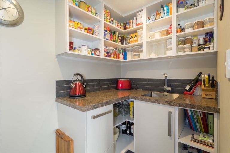 Photo of property in 17 Whiteoak Grove, Tinwald, Ashburton, 7700