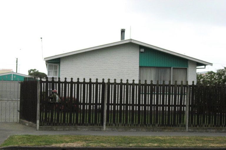 Photo of property in 27 Bayswater Crescent, Bromley, Christchurch, 8062