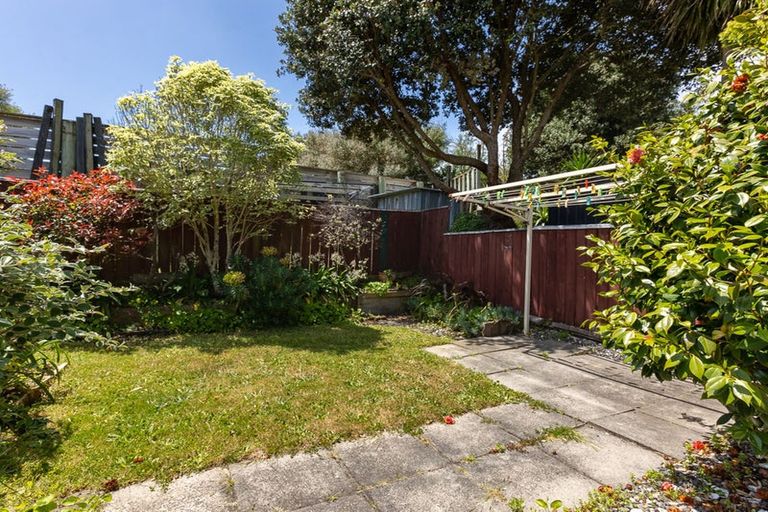 Photo of property in 6 Bermuda Grove, Paraparaumu Beach, Paraparaumu, 5032