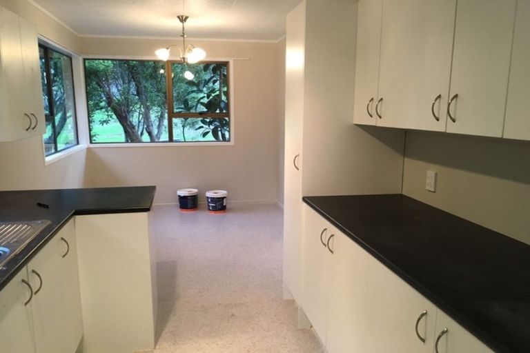 Photo of property in 96 Reynella Drive, Massey, Auckland, 0614