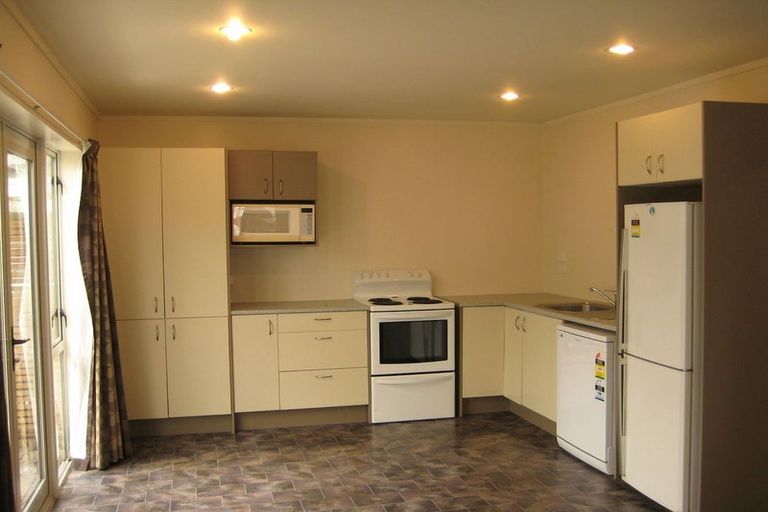 Photo of property in 6 Inverleith Street, North Dunedin, Dunedin, 9016