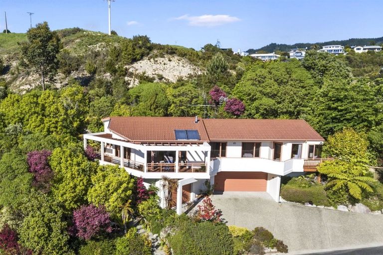 Photo of property in 12 Torlesse Drive, Kaiteriteri, Motueka, 7197