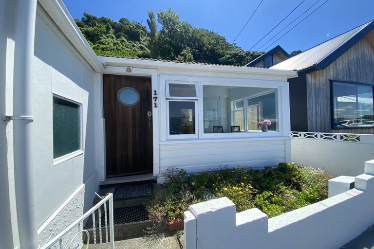 Photo of property in 171 Marine Parade, Seatoun, Wellington, 6022