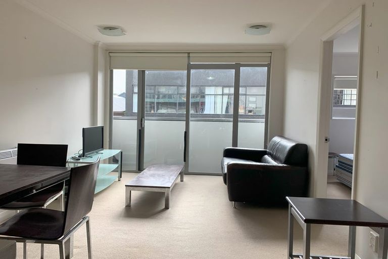 Photo of property in Monvie Apartments, 208/15 Holland Street, Te Aro, Wellington, 6011