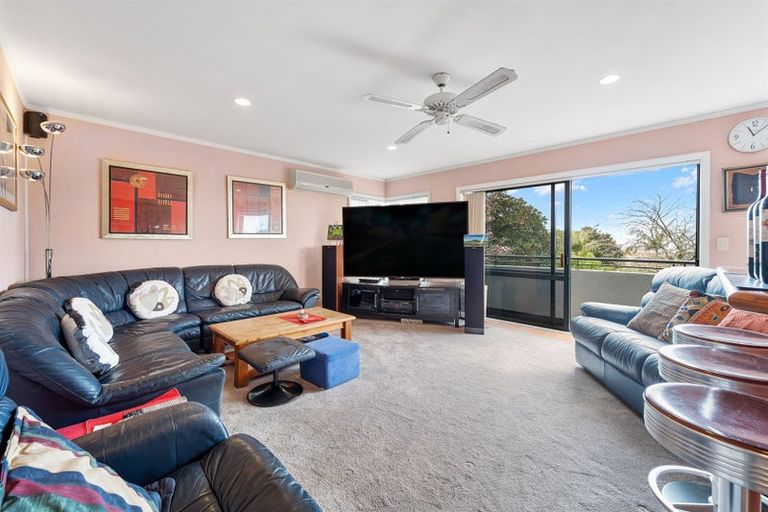 Photo of property in 67 Fitzwilliam Drive, Torbay, Auckland, 0630