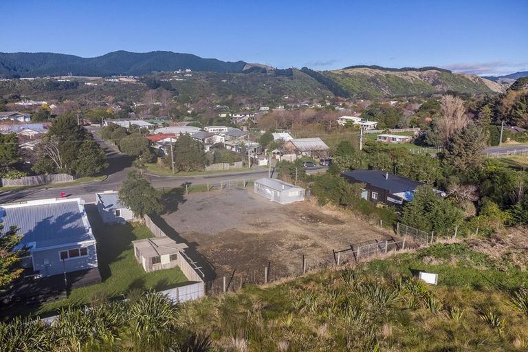 Photo of property in 65a Rata Road, Raumati Beach, Paraparaumu, 5032